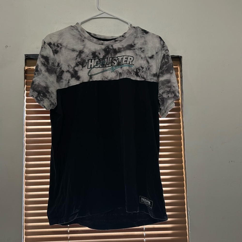 Color block hollister men’s shirt size large